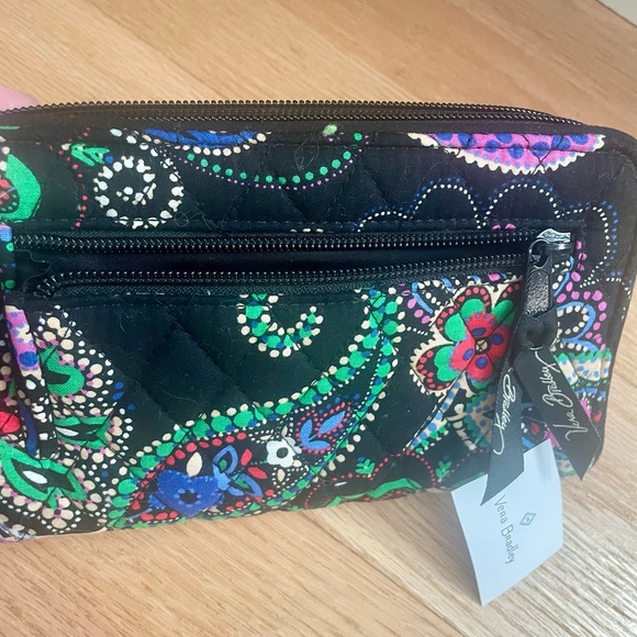 Vera Bradley NWT Turn Lock Wallet in Kiev Paisley(Retired Print) - Picture 12 of 13